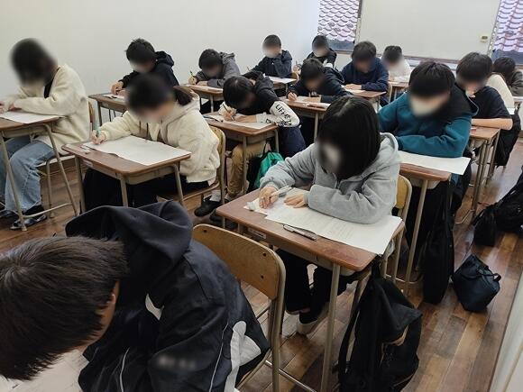 新教研テスト1月号受験の様子